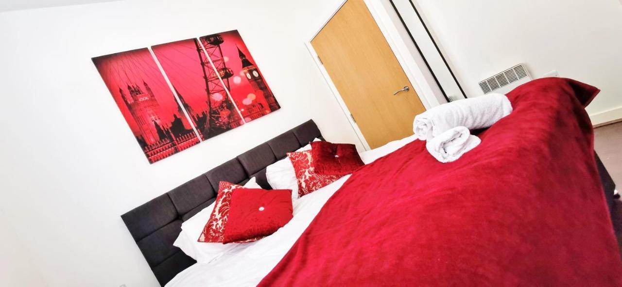 J Quarter - Sleeps 5 Long Term & Families Comfortably, 4 Beds, 2 Bathrooms Birmingham Bagian luar foto