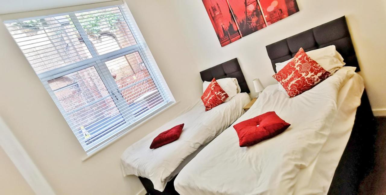 J Quarter - Sleeps 5 Long Term & Families Comfortably, 4 Beds, 2 Bathrooms Birmingham Bagian luar foto
