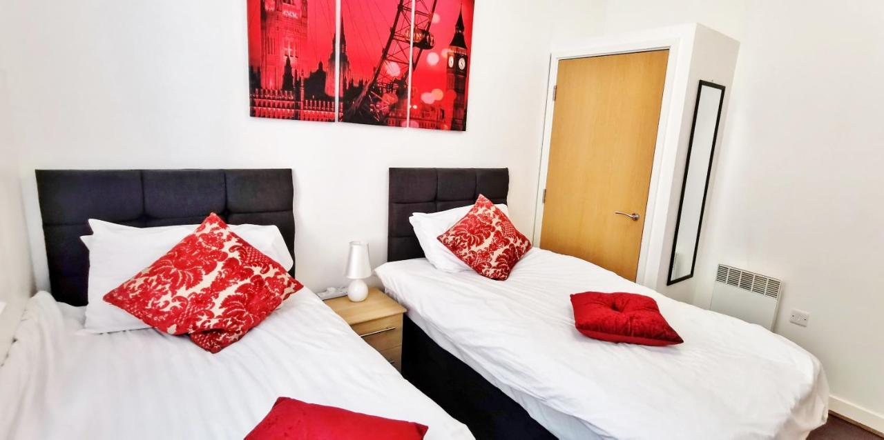 J Quarter - Sleeps 5 Long Term & Families Comfortably, 4 Beds, 2 Bathrooms Birmingham Bagian luar foto