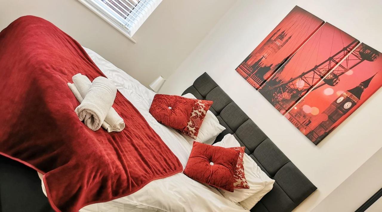 J Quarter - Sleeps 5 Long Term & Families Comfortably, 4 Beds, 2 Bathrooms Birmingham Bagian luar foto
